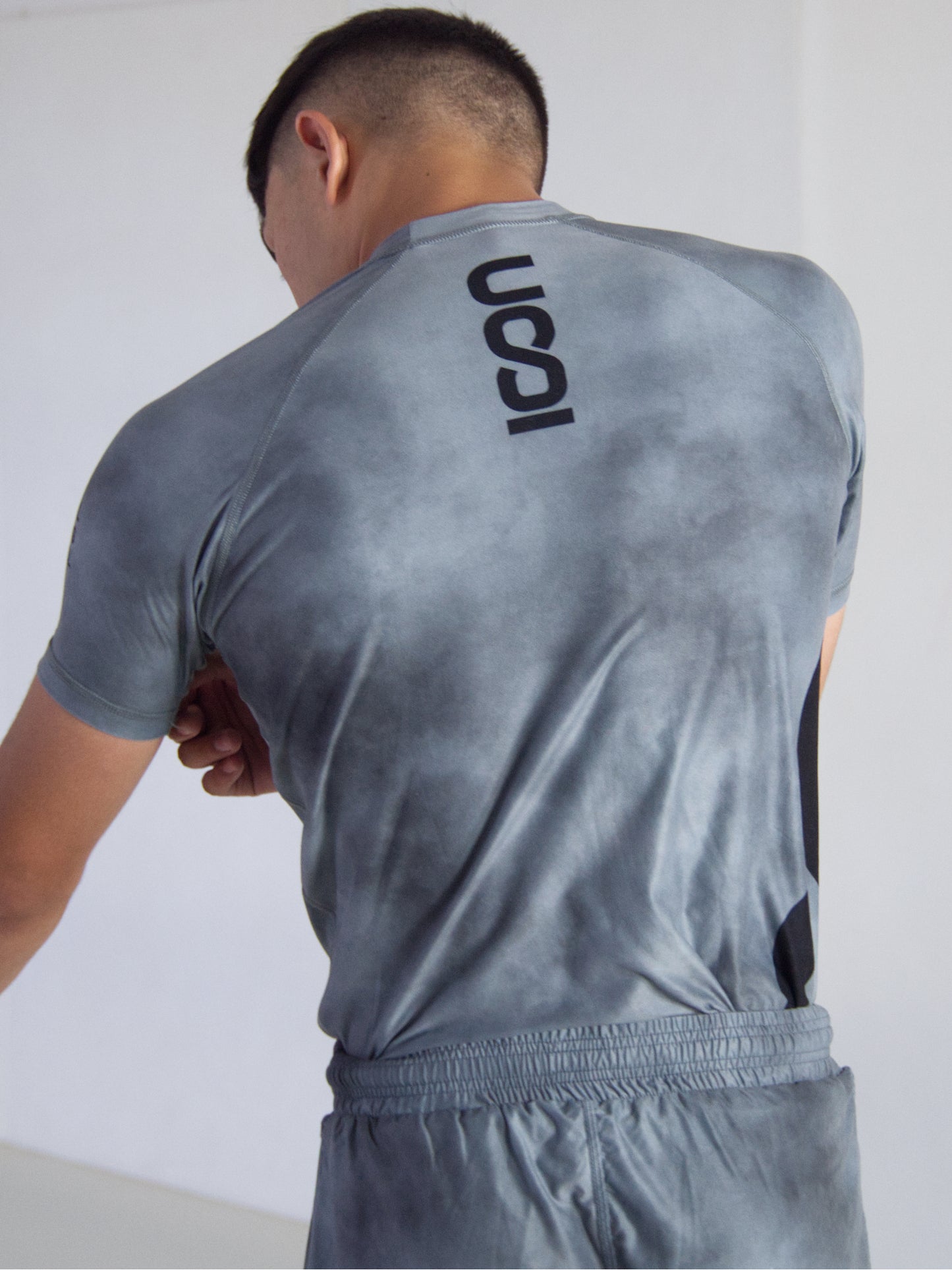 Adult Bamboo MMA/BJJ Rash Guard – Unisex | Grey Smoke