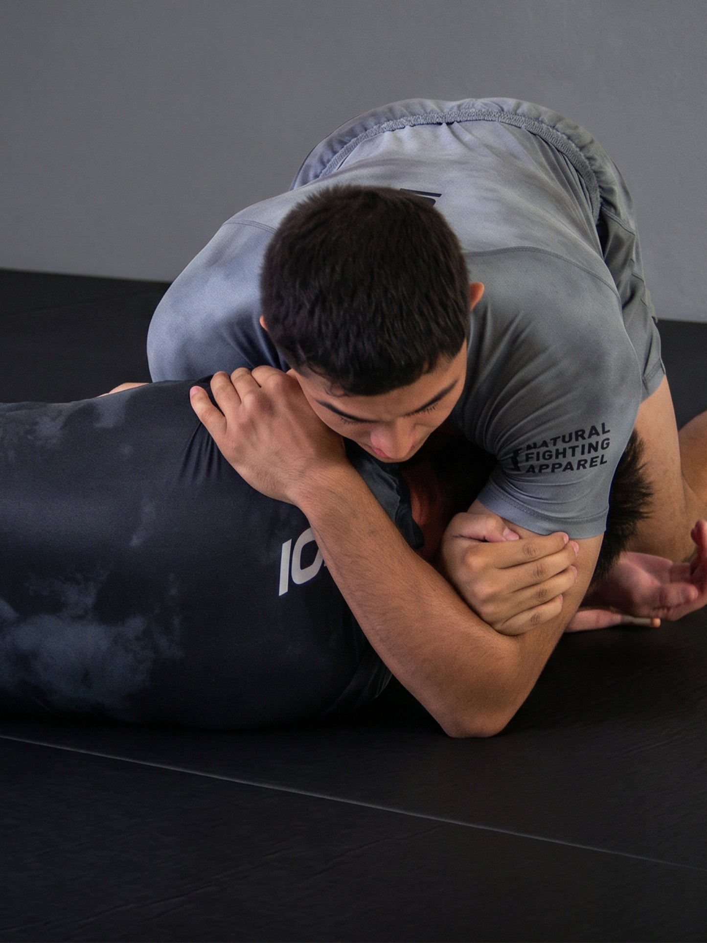 Adult Bamboo MMA/BJJ Rash Guard – Unisex | Grey Smoke